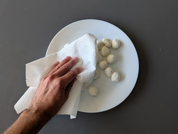 Mozzarelline ilmakeittimessä - Valmistelu askel 1