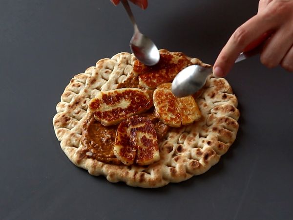 Gyros halloumilla, kasvisversio kreikkalaisesta voileivästä! - Valmistelu askel 7