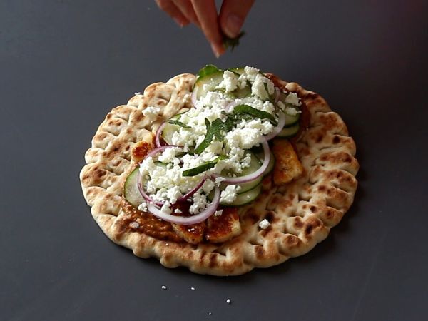 Gyros halloumilla, kasvisversio kreikkalaisesta voileivästä! - Valmistelu askel 9