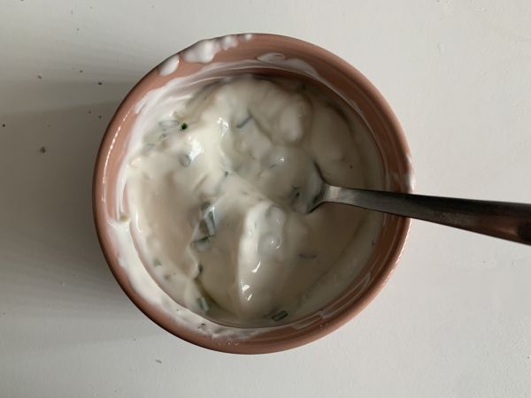 Kermainen deluxe-kastike, perunakastikkeen salaisuus vihdoin paljastuu! - Valmistelu askel 2