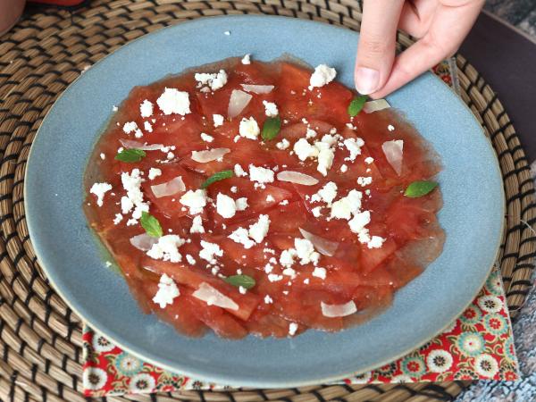 Vesimeloni Carpaccio: virkistävä kesäalkupala - Valmistelu askel 4