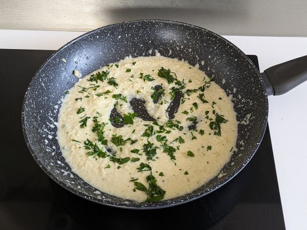 Kermainen sipulipasta: herkullinen ja superhalpa pääruoka! - Valmistelu askel 6