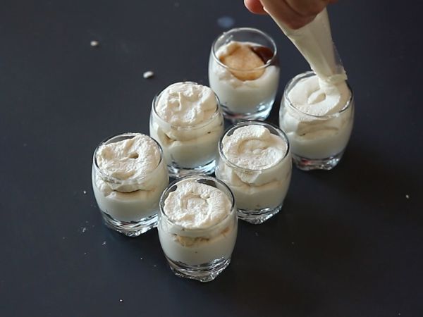 Mont Blanc -tyyliset lasit kastanjakreemillä - Valmistelu askel 11