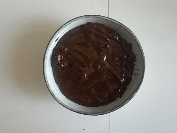 Yön yli kaura punaisia hedelmiä ja suklaata, terveellinen ja täyttävä aamiainen! - Valmistelu askel 6
