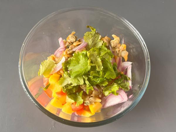 Ceviche purkitettujen sydänsimpukoiden kanssa - Valmistelu askel 3