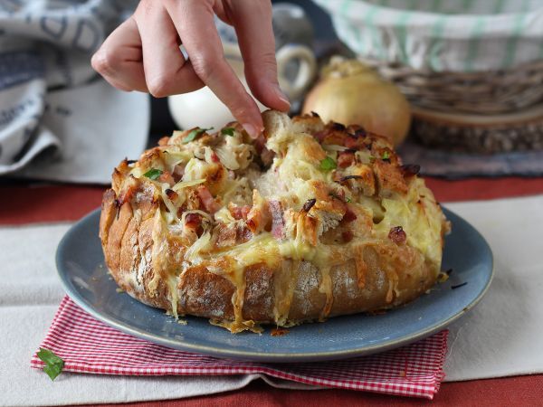 Tartiflette-tyylinen täytetty siilileipä - Valmistelu askel 10