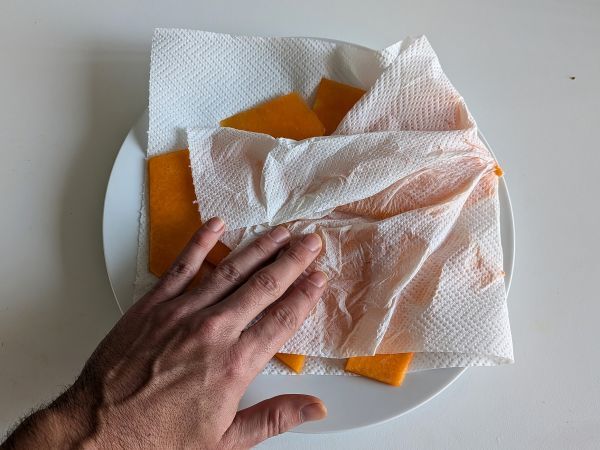 Kurpitsasipsejä ilmakeittimessä: kevyet ja maukkaat - Valmistelu askel 2
