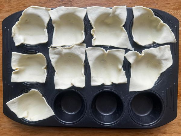 Mini pinaatti- ja vuohenjuustoleivonnaiset - Valmistelu askel 7
