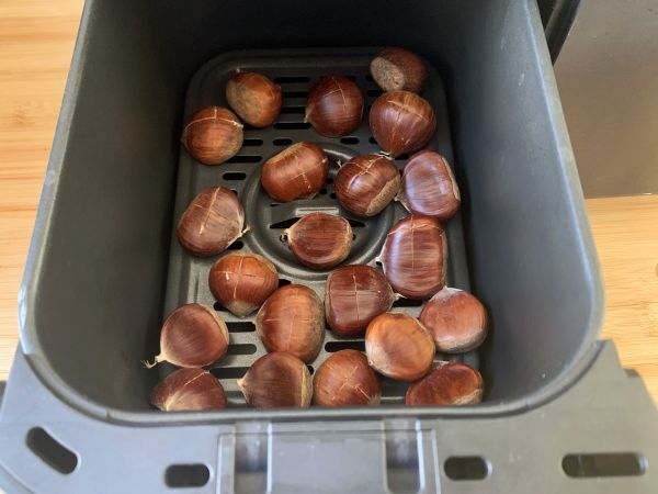 Paahdettuja kastanjoita ilmakeittimessä - Valmistelu askel 3