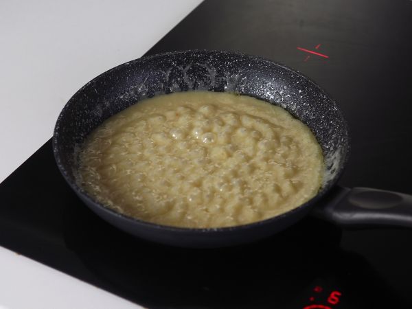 Banaani- ja kinuskilaseja banaanin ja karamellin ystäville. - Valmistelu askel 7