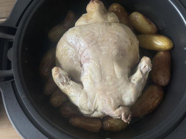 Paahda kanaa Moulinex Multicook&Fry -laitteella, jotta lopputulos olisi rapea ja mehevä! - Valmistelu askel 3