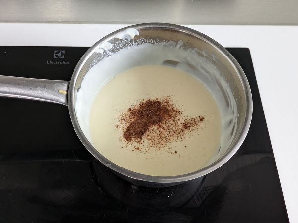 Cannelloni sienet ja makkara: runsas ja maukas ensimmäinen ruokalaji. - Valmistelu askel 3