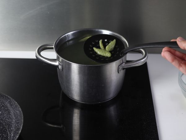 Superhelppo parsakaalipasta, joka saa lapset innostumaan vihanneksista - Valmistelu askel 7