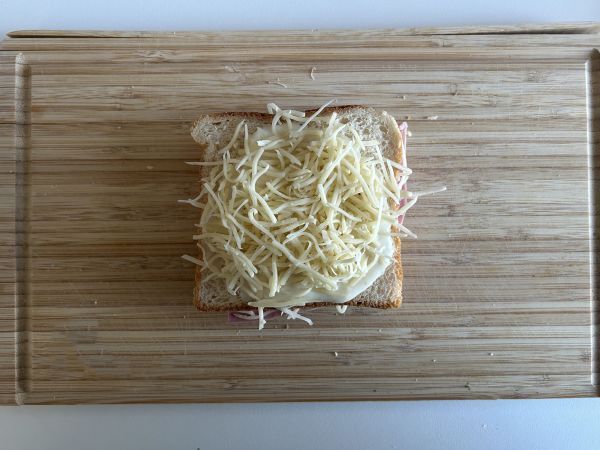 Croque monsieur Air Fryerilla - Valmistelu askel 4