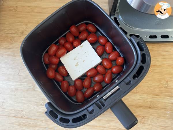 Airfryerilla paistetut feta-gnocchit, super nopea ruokalaji kirsikkatomaateilla ja fetalla! - Valmistelu askel 1