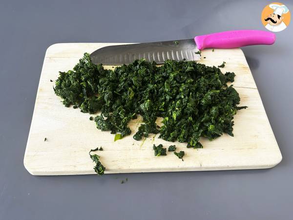 Pinaatti ja ricotta malfatti, helppo, vaivaamaton kotitekoinen pastaresepti - Valmistelu askel 2