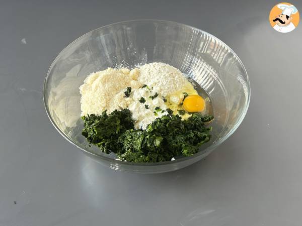 Pinaatti ja ricotta malfatti, helppo, vaivaamaton kotitekoinen pastaresepti - Valmistelu askel 3