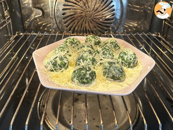 Pinaatti ja ricotta malfatti, helppo, vaivaamaton kotitekoinen pastaresepti - Valmistelu askel 8