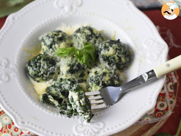 Pinaatti ja ricotta malfatti, helppo, vaivaamaton kotitekoinen pastaresepti - Valmistelu askel 9