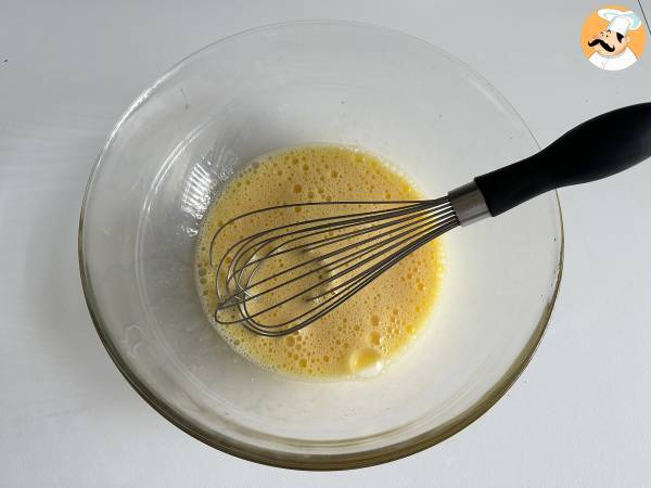 Gluteenitonta kauraleipää jogurtilla ja kananmunalla: proteiinipitoinen, terveellinen ja helppo resepti. - Valmistelu askel 1