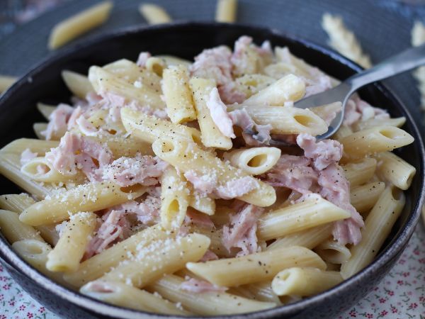 Kerma-kinkkupasta: kermaista, nopeaa ja vastustamatonta! - Valmistelu askel 7