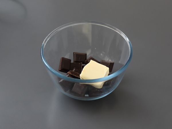 Täydellinen suklaamousse, ultra gourmet, jossa on ripaus suolaa. - Valmistelu askel 2