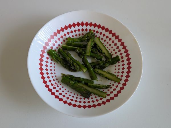 Kermainen parsa ja pekoni pasta: helppo ja maukas resepti - Valmistelu askel 4