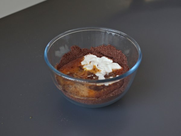 Proteiinibrownie heran kanssa, luonnollisesti gluteeniton - Valmistelu askel 2