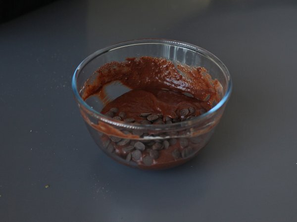 Proteiinibrownie heran kanssa, luonnollisesti gluteeniton - Valmistelu askel 3