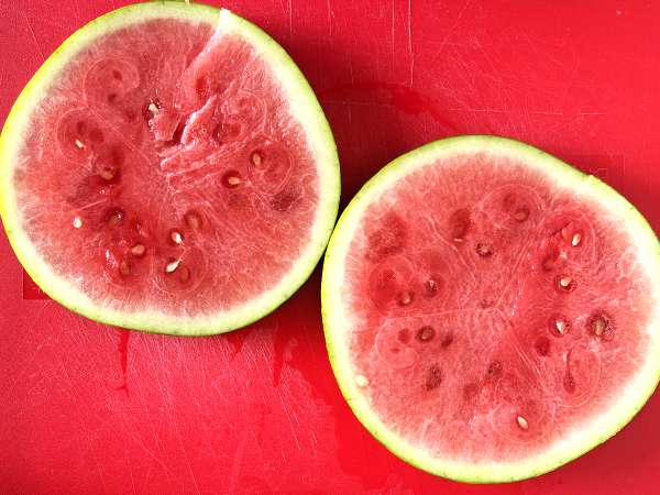 Vesimeloni-feta-rucolavoileipä, kesän raikkain virusresepti! - Valmistelu askel 1