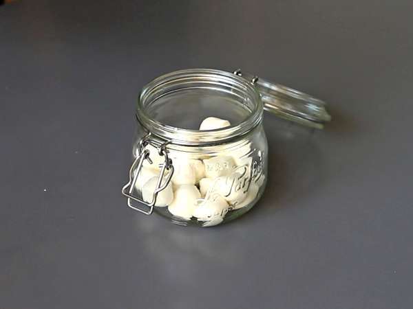 Marinoidut mozzarellapallot aperitiiviksi tai salaatiksi! - Valmistelu askel 1