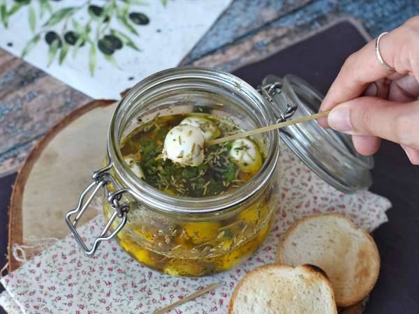 Marinoidut mozzarellapallot aperitiiviksi tai salaatiksi! - Valmistelu askel 6