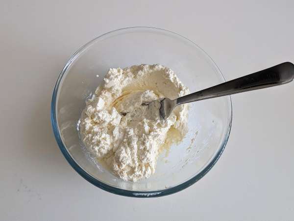 Tortelloni di bresaola täytettynä rucolalla ja ricottajuustolla: maukasta ja valmista 10 minuutissa! - Valmistelu askel 1