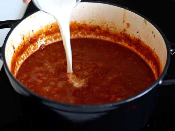 Pasta bolognese-kastikkeella - tagliatelle al ragù alla bolognese (tagliatelle al ragù alla bolognese) - Valmistelu askel 6