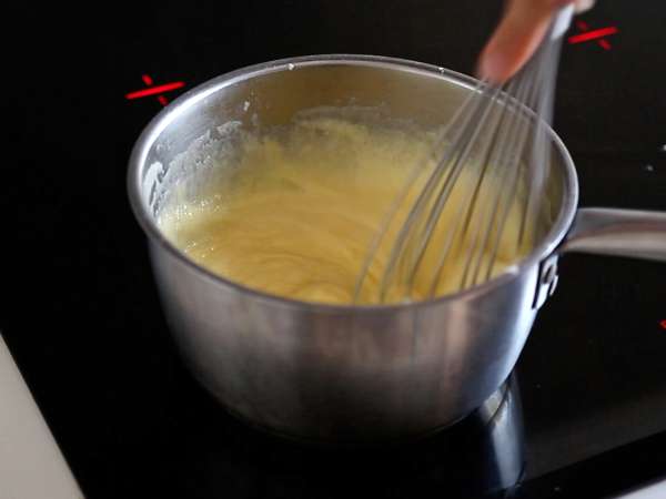 Sitruunatiramisu, klassikko, jossa on kirpeä twist - Valmistelu askel 2