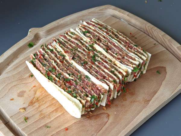 Lavash kebab tortillojen kanssa, kuuluisat helpot uunissa paistetut kebabit! - Valmistelu askel 7