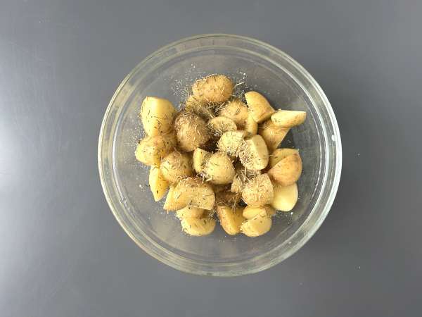 Paneroitu jumalten kapriisi airfryer-perunoiden kanssa - Valmistelu askel 1