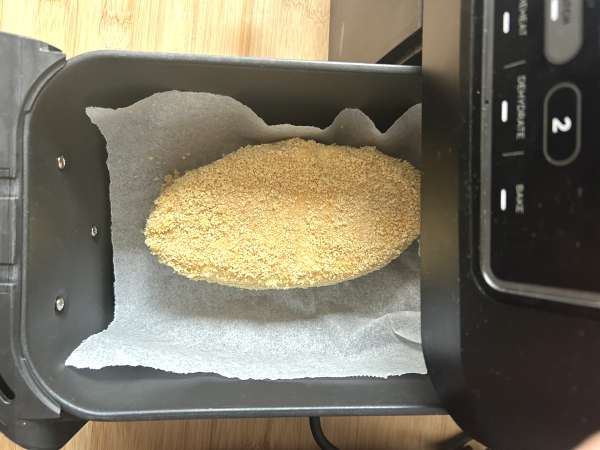 Paneroitu jumalten kapriisi airfryer-perunoiden kanssa - Valmistelu askel 6