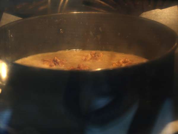 Superhelppo saksanpähkinäkakku, joka on tehty vain 4 ainesosasta. - Valmistelu askel 6