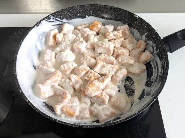 Kermaiset kurpitsan nokareet Philadelphian ja rapeiden saksanpähkinöiden kanssa - Valmistelu askel 7