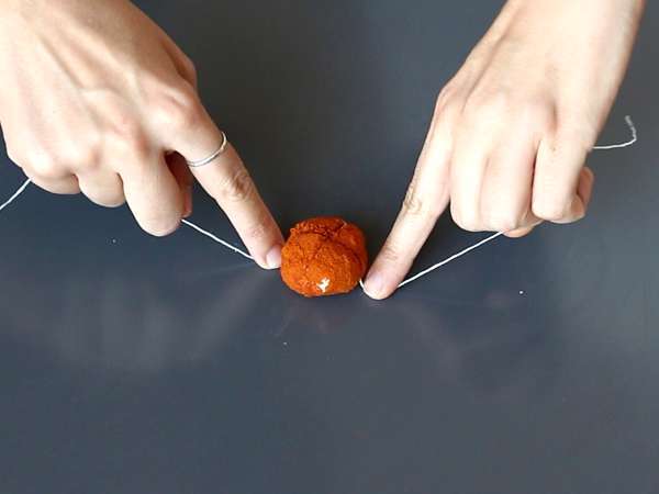 Kurpitsan muotoinen aperitiivijuustolevy, täydellinen Halloweeniin! - Valmistelu askel 5