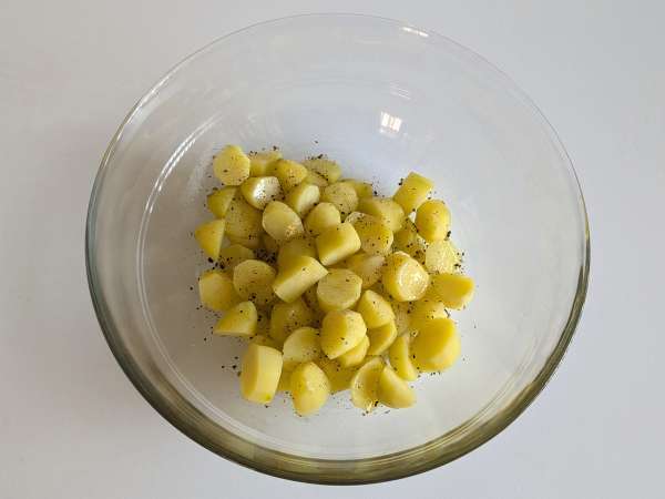 Kermaiset uuniperunat: helppo lisuke, joka tekee kaikki hulluksi! - Valmistelu askel 4