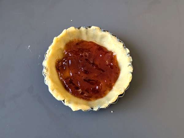 Mansikkahillo Ystävänpäivä tortut: romanttinen kotitekoinen herkkuja - Valmistelu askel 4