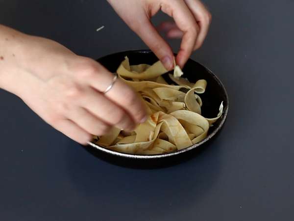 Pannukakkutagliatelle suklaalla ja maapähkinöillä! - Valmistelu askel 6