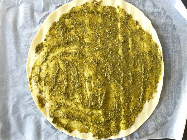Mozzarella-pesto-leivonnaisia ilmakeittimellä, valmiina 15 minuutissa! - Valmistelu askel 1