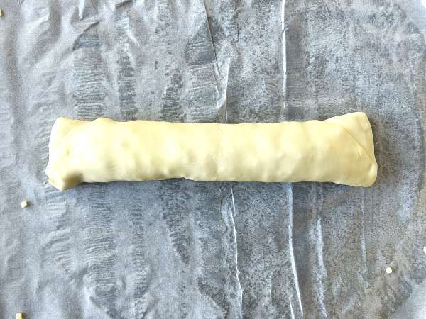 Mozzarella-pesto-leivonnaisia ilmakeittimellä, valmiina 15 minuutissa! - Valmistelu askel 3