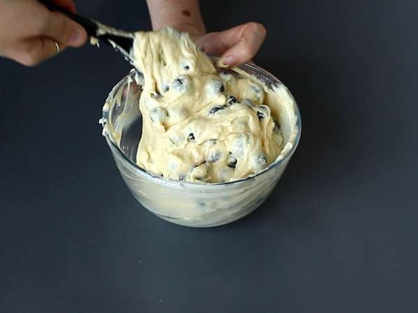 Mustikkamurskakakku: kakku, jossa yhdistyvät fondant, pehmeys ja rapeus! - Valmistelu askel 6