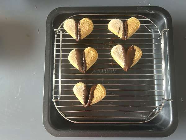 Soletilla-sydämet suklaa- ja pistaasikuorrutteella - Valmistelu askel 5