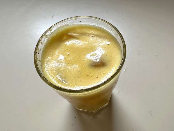 Caipirinha de maracujá batida: kermaisempi ja virkistävämpi versio brasilialaisesta klassikosta. - Valmistelu askel 3