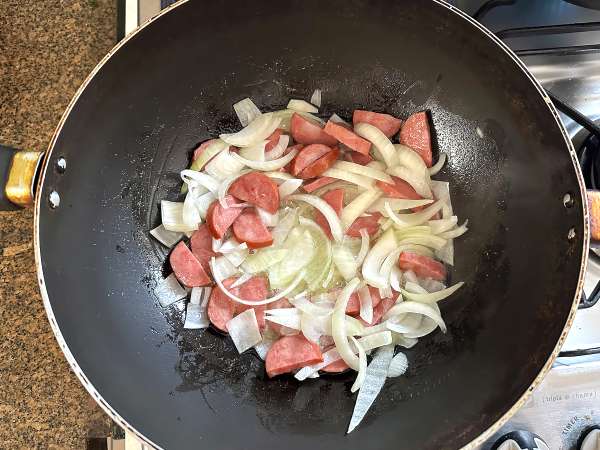 Kultainen pepperonifarofa kananmunan ja porkkanan kanssa - Valmistelu askel 1